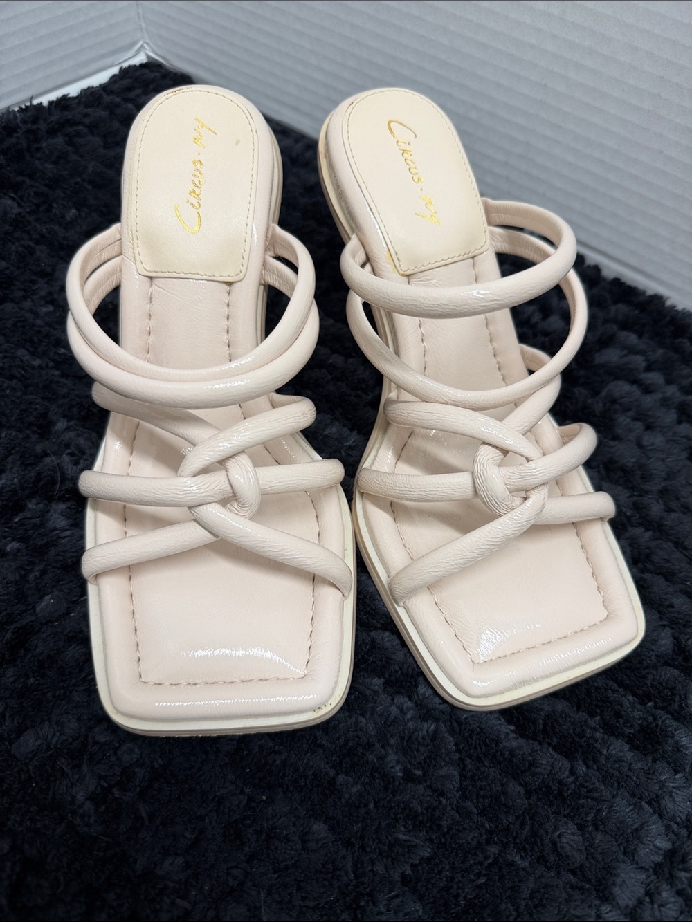 Circus by Sam Edelman Cream Knotted Strappy Square-Toe Slide Sandals